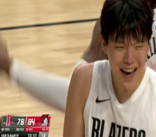 李铁囚禁廿,奇特发式保,得未剃,米兰体育,米兰体育官网,米兰体育官方,米兰体育下载