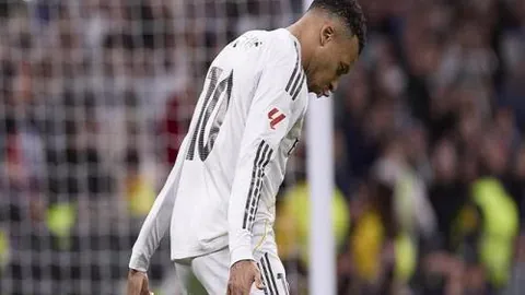 国脚借款遭拒引发怒火，足球圈上演震撼事件！